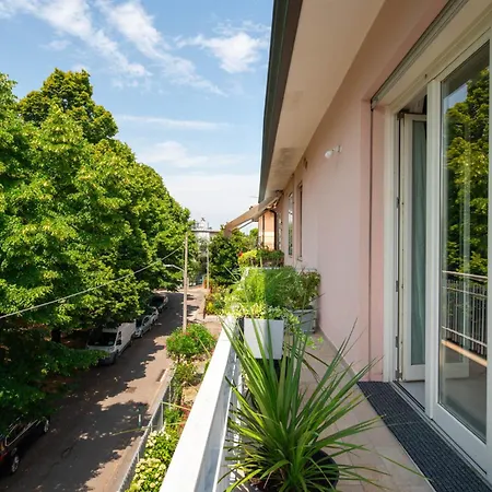 Officine Cavour - La Quercia Apartment Padua