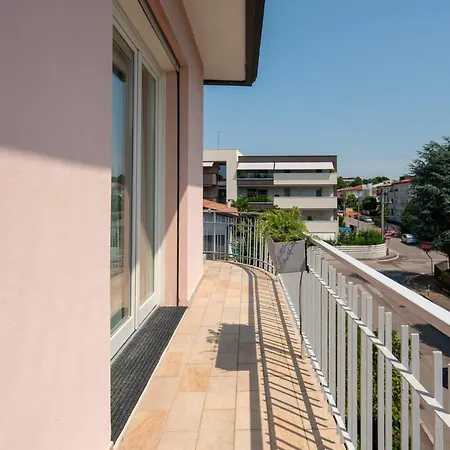 Officine Cavour - La Quercia Apartment *